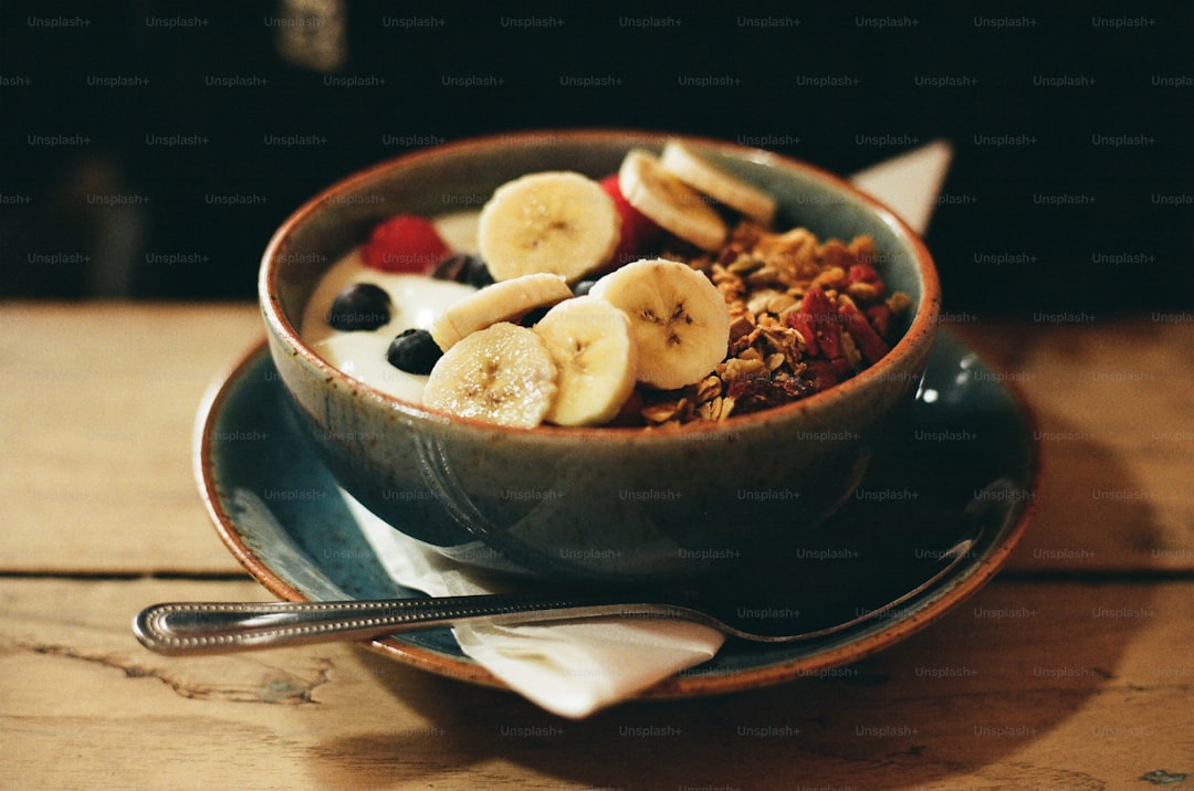 Oat porridge breakfast pre-workout athlete