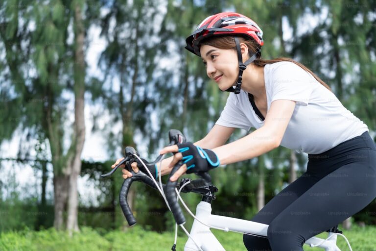 Zwift vs TrainerRoad vs Rouvy: Which Indoor Cycling App is Best for Triathletes in 2026?
