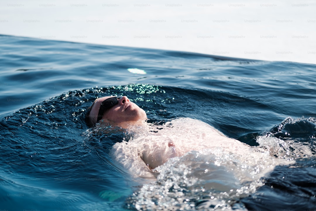 Open water swimming breath control ocean