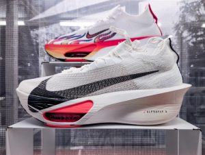 Nike Vaporfly 4 Review: The Ultimate Carbon Racing Shoe for Triathletes