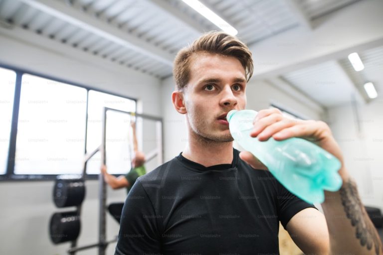 Salt Tablets vs Electrolyte Drinks: Which Does a Triathlete Need?