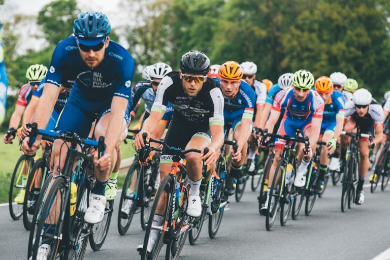 Strava KOM Hunt: Structured Outdoor Sprint Efforts Bike Session