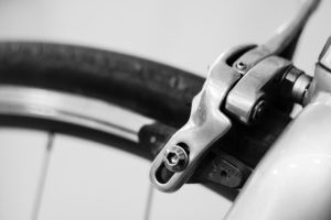 How to Fix a Flat Tyre During a Triathlon Race