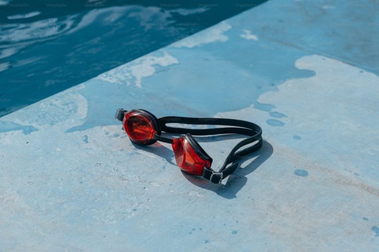FORM Smart Swim 2 Pro Goggles Review 2026