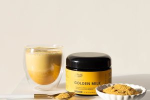 Golden Milk Recovery Smoothie: Anti-Inflammatory Post-Workout Drink