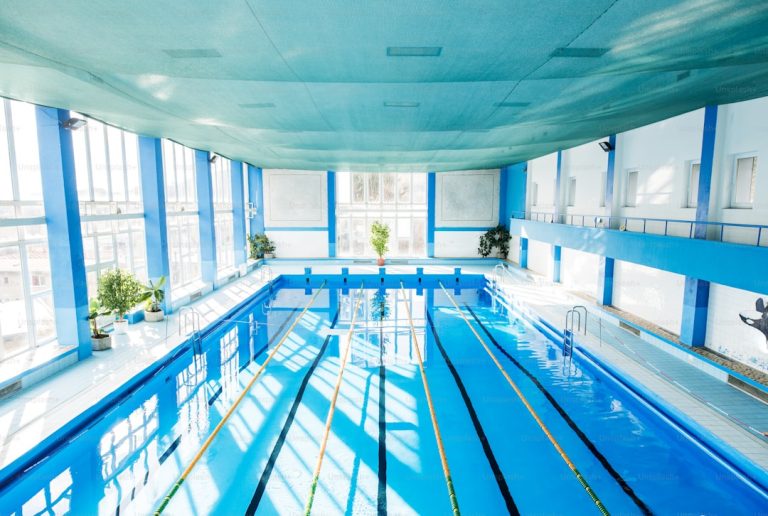 Pull Buoy Threshold Set: 8×200m CSS Effort