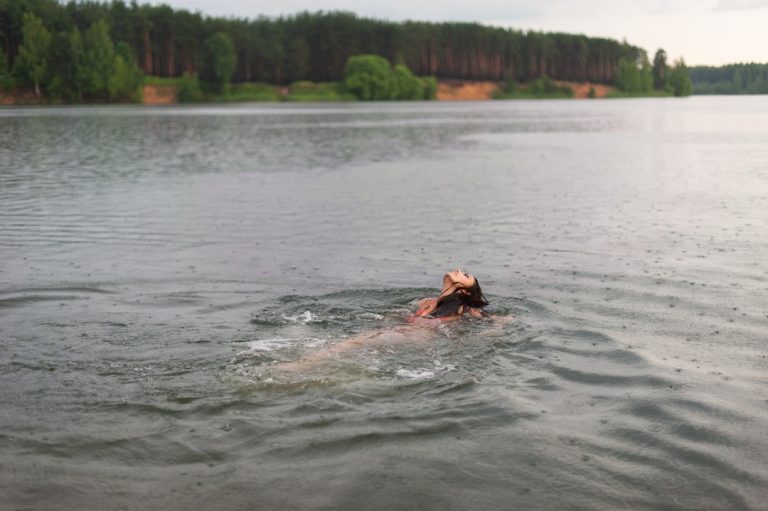 How to Get Faster in Open Water: 7 Proven Triathlon Tips