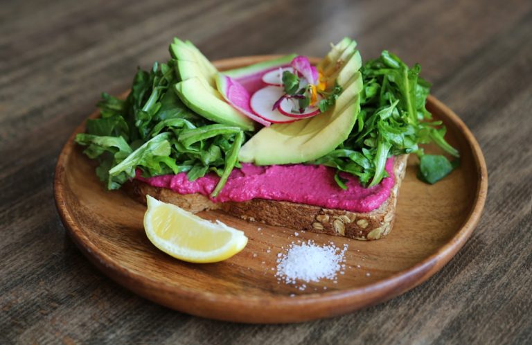 Beetroot Hummus on Wholegrain Toast: Pre-Race Snack for Triathletes