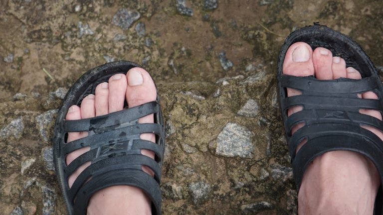 Best Recovery Sandals for Post-Race Triathlon Recovery 2026
