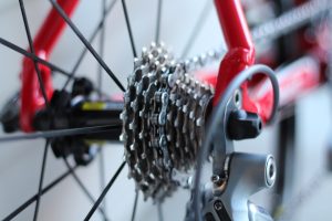 Electronic vs Mechanical Groupsets: Which Is Right for Your Triathlon Bike