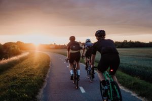 Evening Escape Ride: Avoiding Peak Heat Bike Session