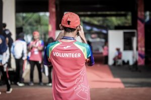 How to Volunteer at a Triathlon: A Complete Guide