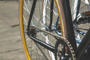 Shimano Dura-Ace WH-R9370: Carbon-Spoke Wheels Land