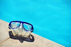 Speedo iQ Smart Goggles Review 2026: Screen-Free Swim Tracking Tested