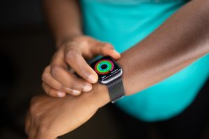 WHOOP 5.0 vs Oura Ring 4: Best Recovery Wearable for Triathletes in 2026